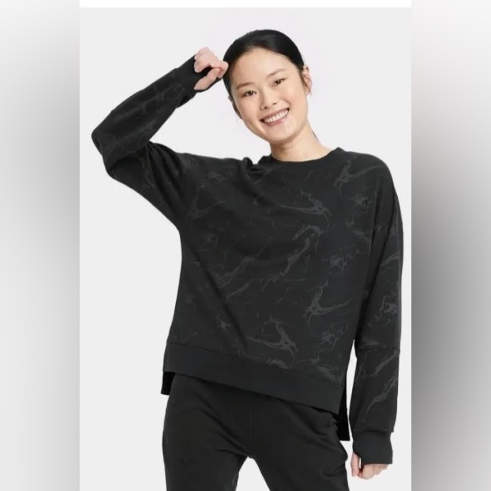 XS-All in motion black marbled French Terry sweatshirt. New with tags.